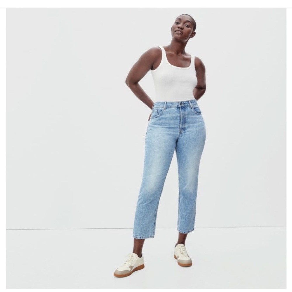 The Curvy ’90s Cheeky® Jean size 28 cropped